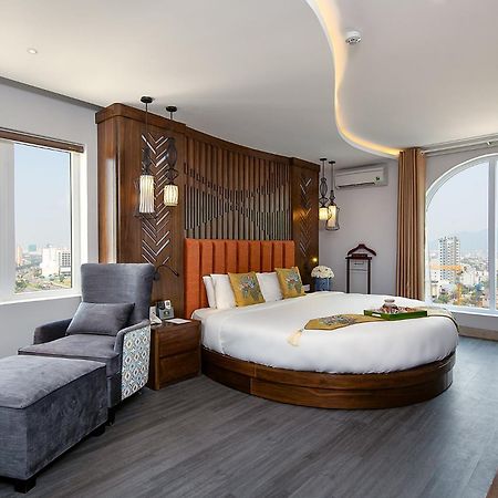 Tgt Beach Hotel Da Nang Exterior foto